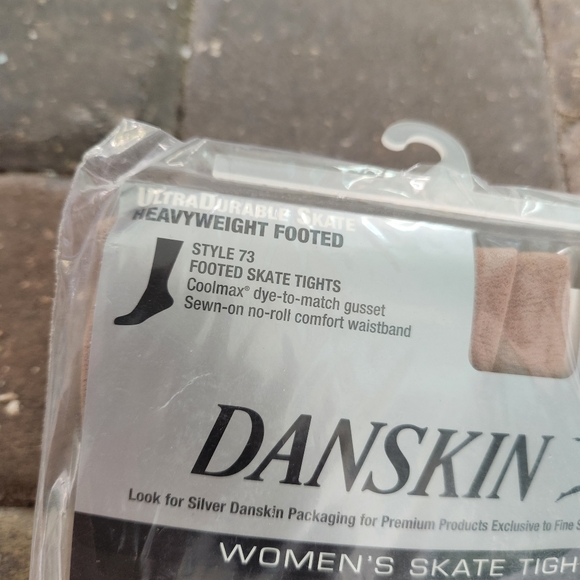 Ice Skating Danskin Dancewear Womens Heavyweight Footed Figure Skating Tights - Picture 4 of 5